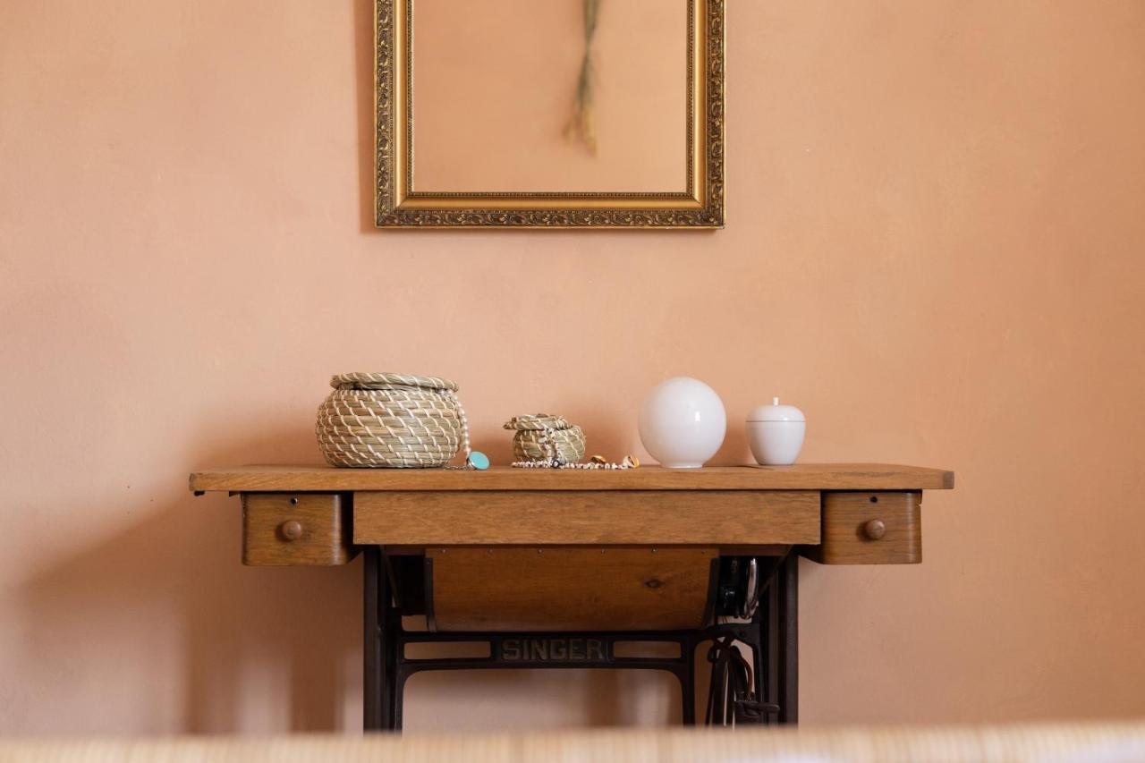 Apartamento Mediterranean House - 12 Min From Acropolis! Atenas Exterior foto