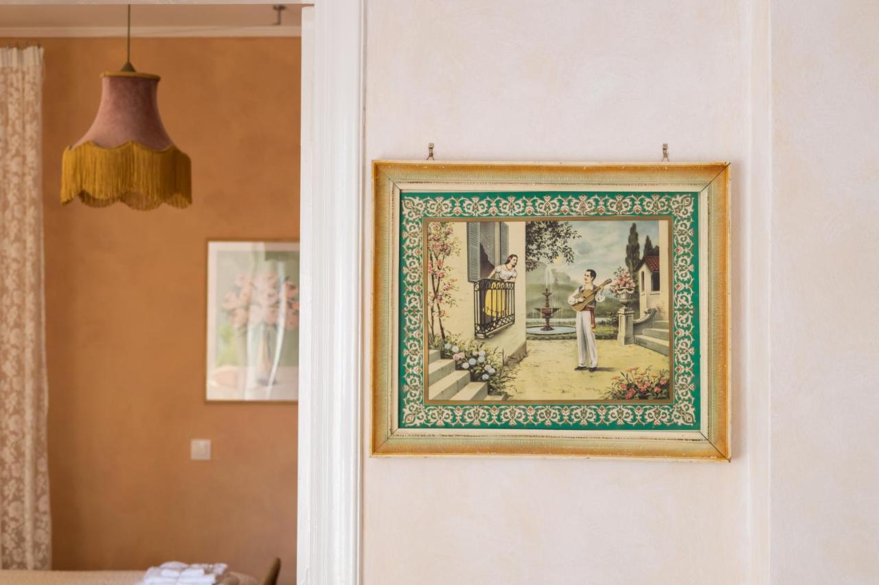Apartamento Mediterranean House - 12 Min From Acropolis! Atenas Exterior foto